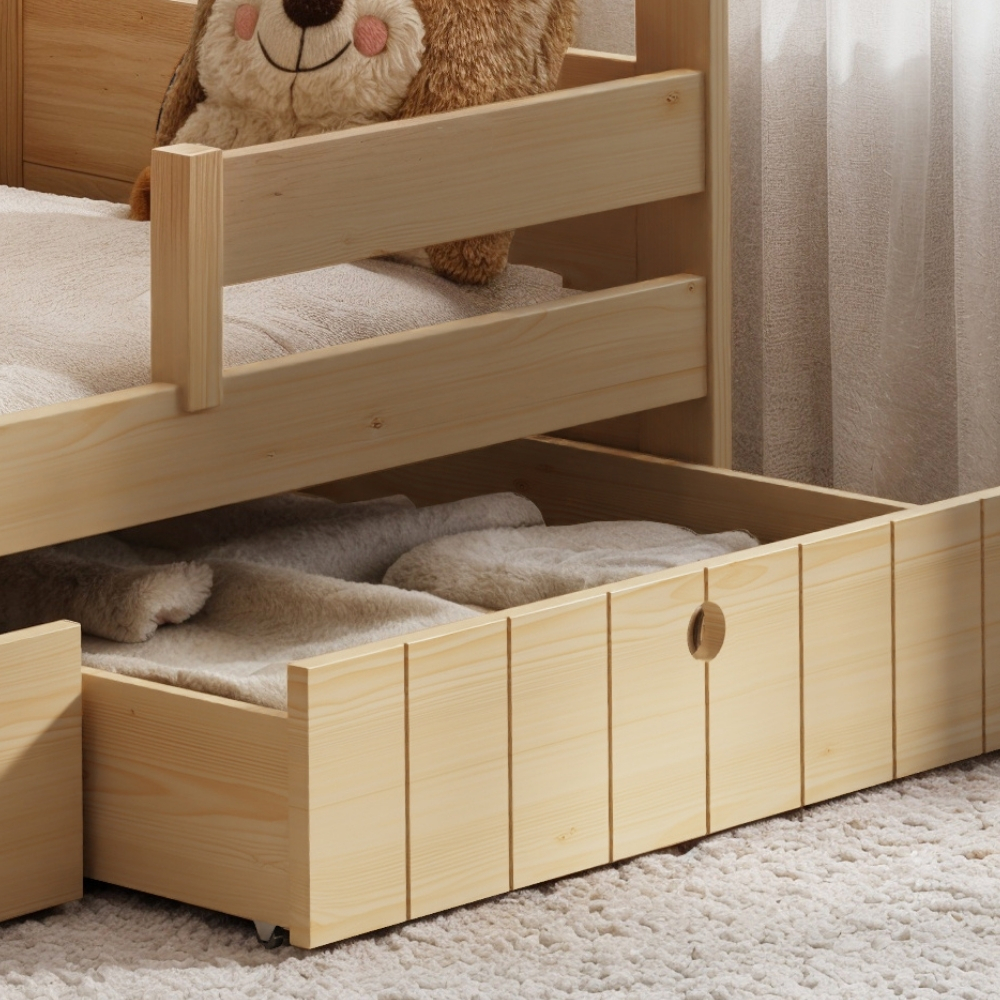 Drevo v detskej izbe